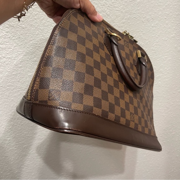 Louis Vuitton Damier Ebene Alma PM - Picture 8 of 17
